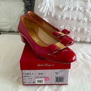 Ferragamo Vara Pump